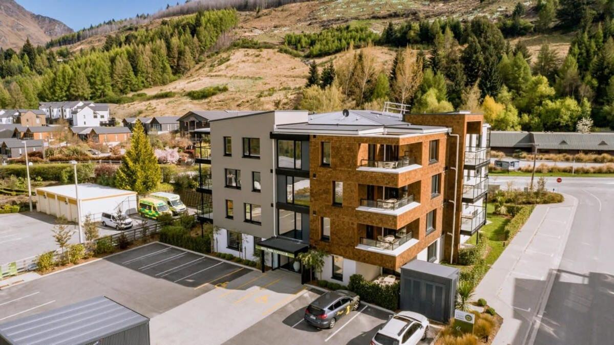 Cozy Coronet Peak Apartment At La Residence Du Parc Куийнстаун Екстериор снимка